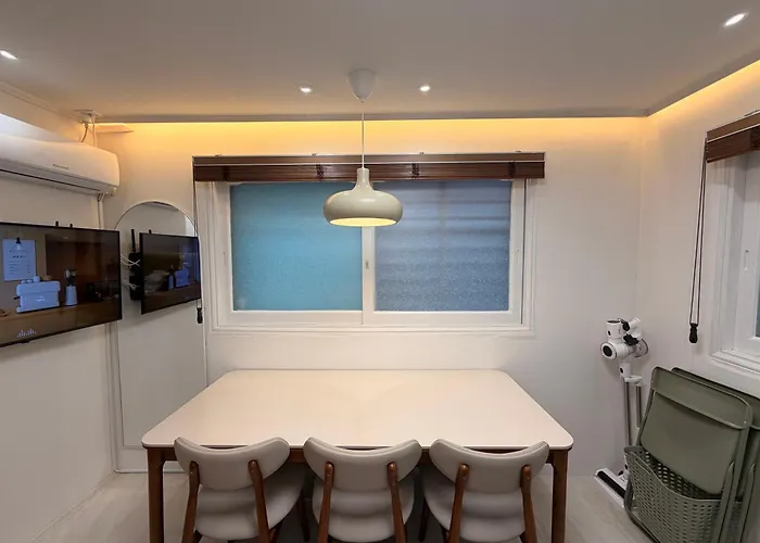 Ireh Gyeongbokgung, Inwangsan,seochon,gwanghwamun,4 Beds,parking Available アパート ソウル特別市