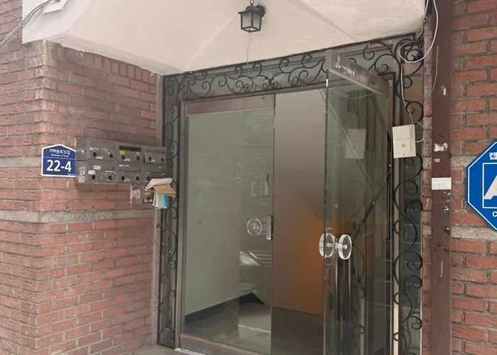 Ireh Gyeongbokgung, Inwangsan,seochon,gwanghwamun,4 Beds,parking Available アパート *